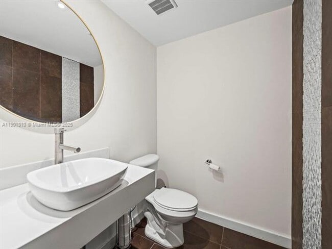 Building Photo - 600 Biltmore Way