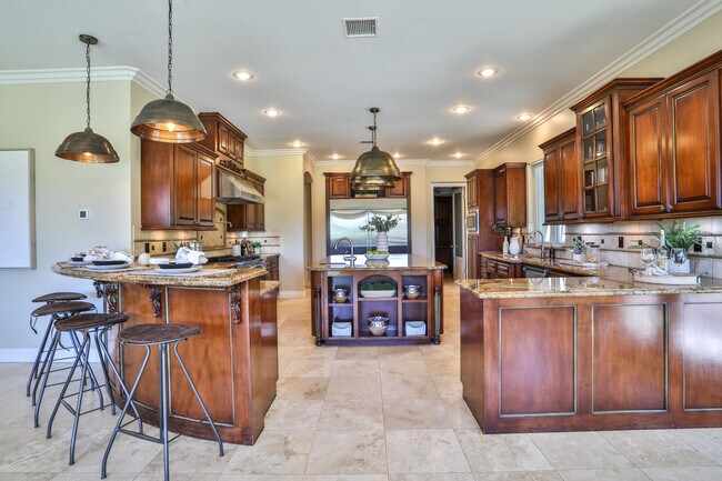 Building Photo - 39520 Colleen Way