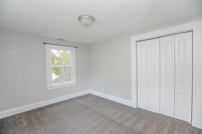 Building Photo - Stunning home rental in Portsmouth!