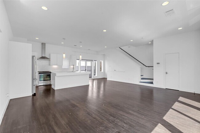 Building Photo - 4915 Flitwick Ct