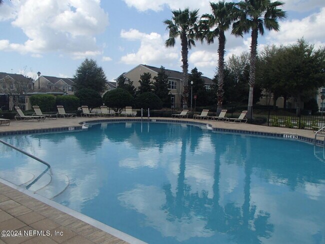 Building Photo - 8125 Summer Gate Ct