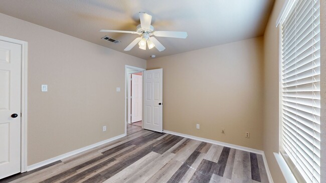 Building Photo - PRICE IMPROVEMENT ONLY $2,195 for OVER 1 A...