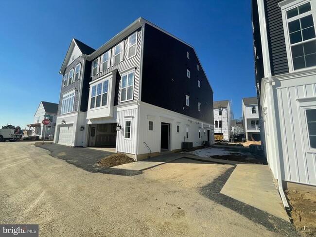 Building Photo - 3116 Detweiler Ln