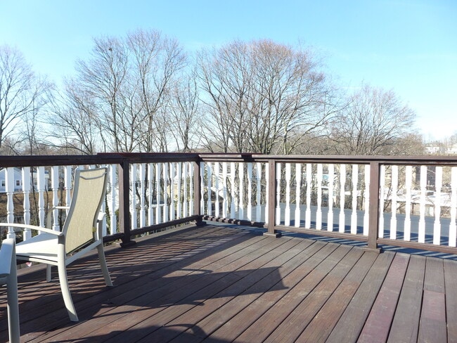 Building Photo - 117 Nonantum St