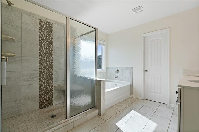 Building Photo - 221 Orchard Trail