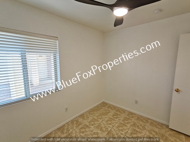 Building Photo - 7939 W Mural Hill Dr