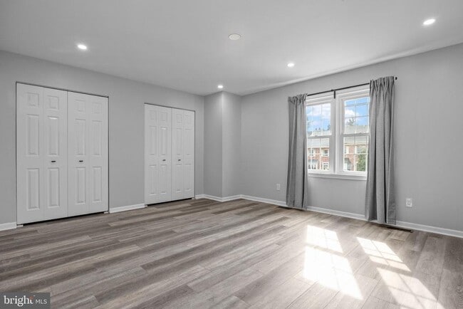 Building Photo - 548 Susan Dr