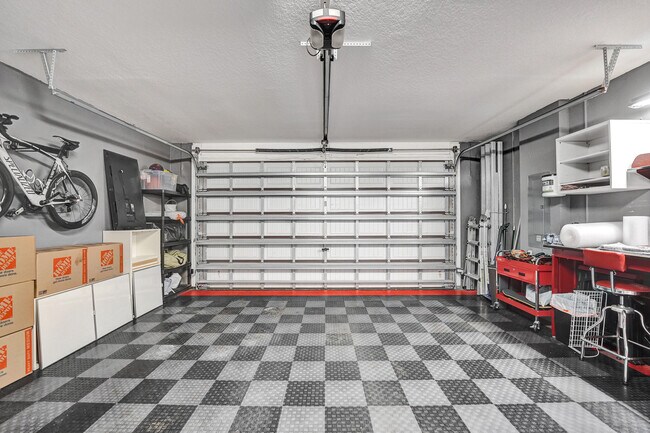 Building Photo - 3946 NW 84th Way