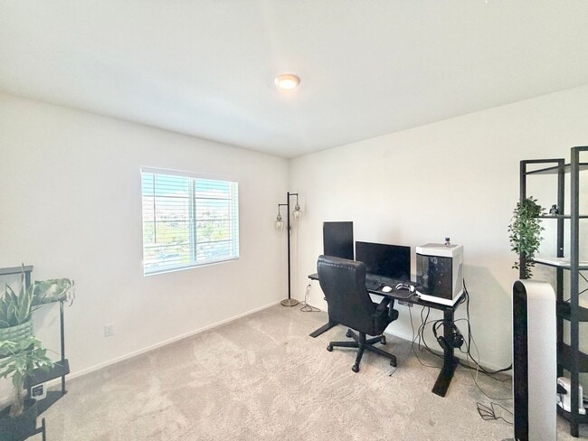 Building Photo - 30607 Cyclone Ave