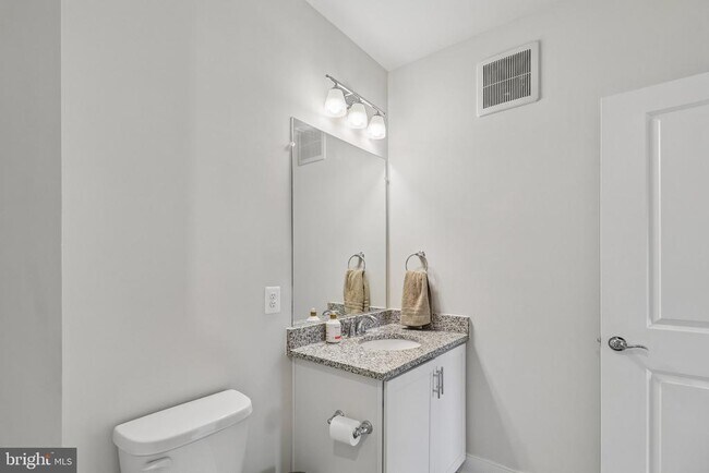 Building Photo - 3503 Bellflower Ln