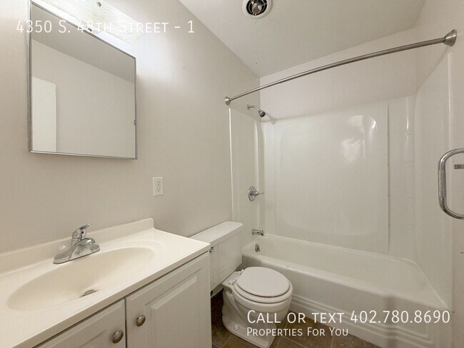 Building Photo - 4350 S 48th St