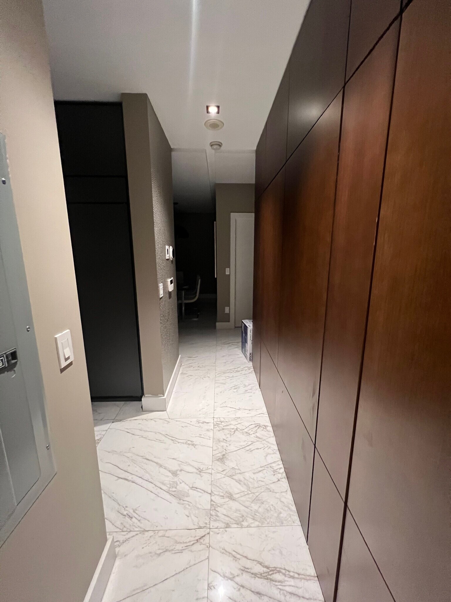 Building Photo - 21205 Yacht Club Dr