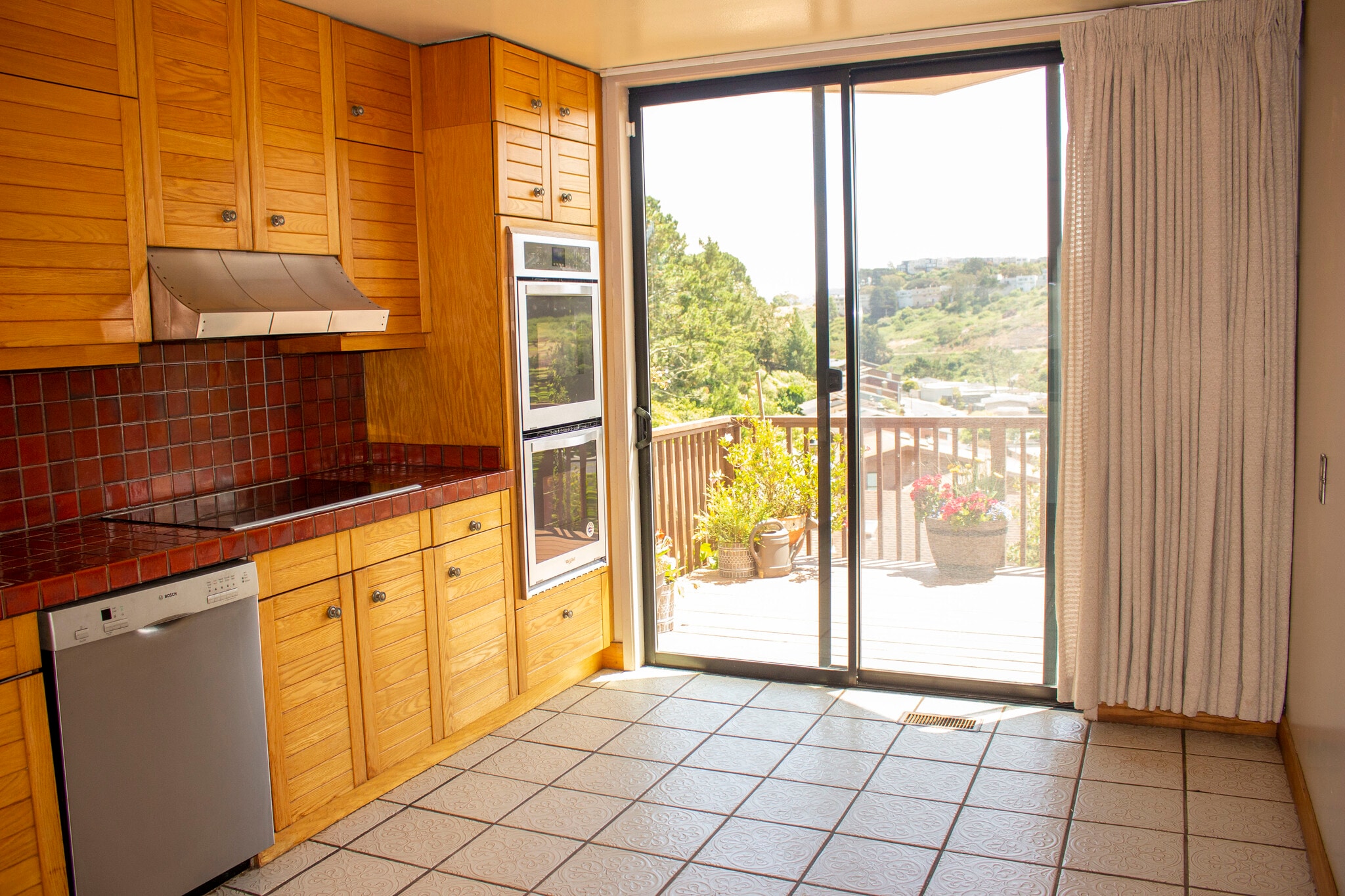 views from kitchen - 49 Amethyst Way