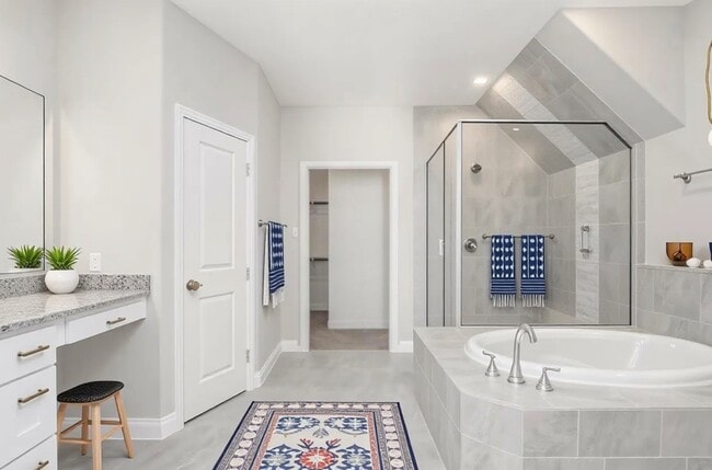 Building Photo - 1130 Shepherd Oaks Dr