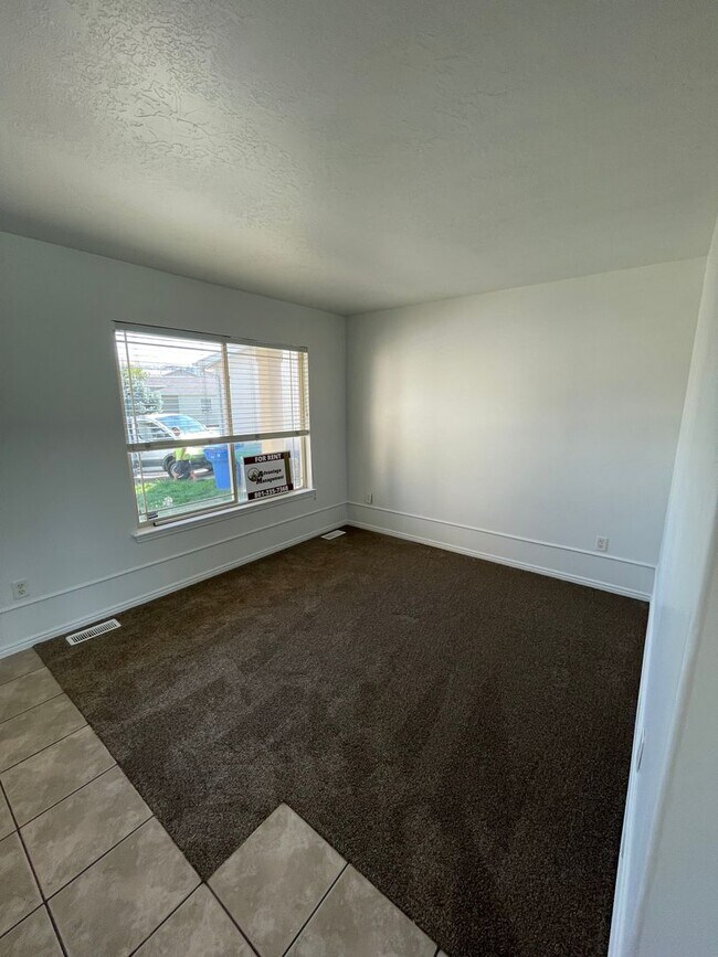 Building Photo - Beautiful Harbor Point Family Home in Lehi