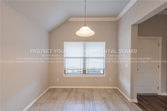 Building Photo - 703 Quartzite Ave