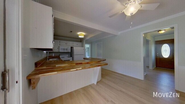 Building Photo - 109 Foxwood Ln