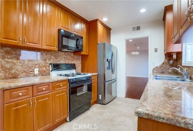 Building Photo - 12528 Albers St