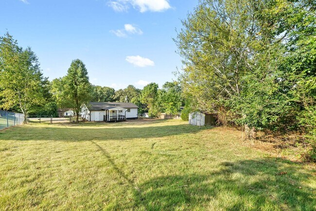 Building Photo - 3 Bedroom Home For Rent in St. Bethlehem A...