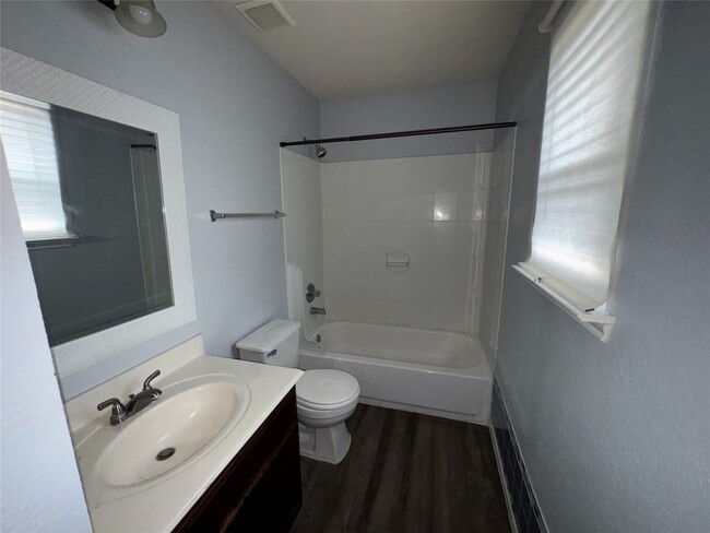Building Photo - 503 Remington Glen Ct