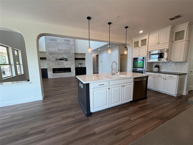 Building Photo - 7801 Aria Loop