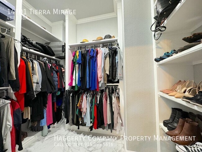 Building Photo - 14701 Tierra Mirage Ave