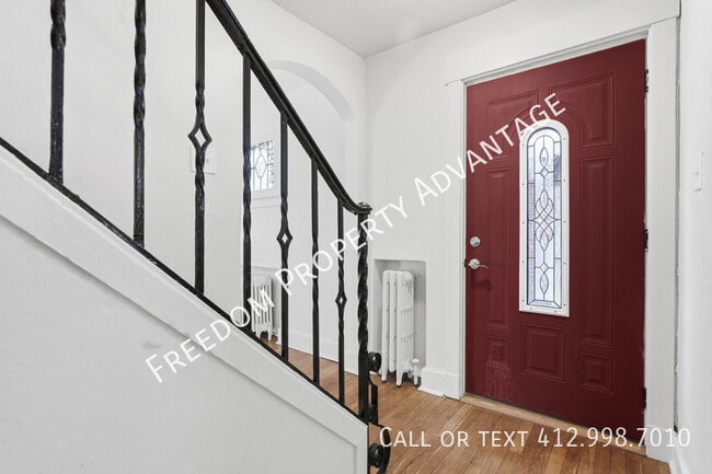 Building Photo - 755 Shady Dr E