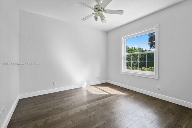 Building Photo - 118 Barbados Dr