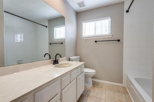 Building Photo - 3813 Beaumont Ln