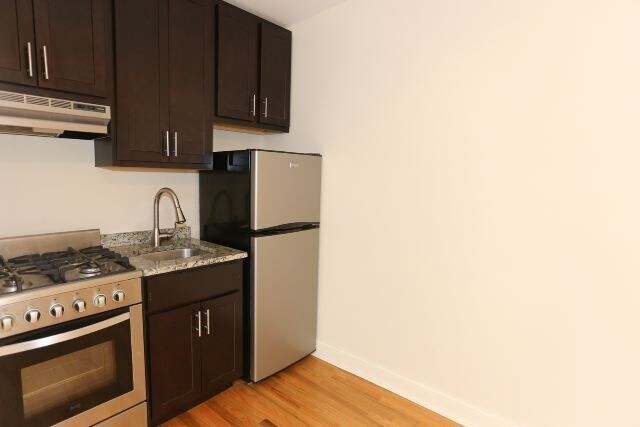 Building Photo - 617 W Patterson
