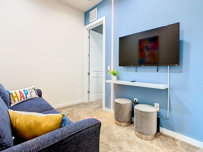 Building Photo - 7516 Sunflower Dr