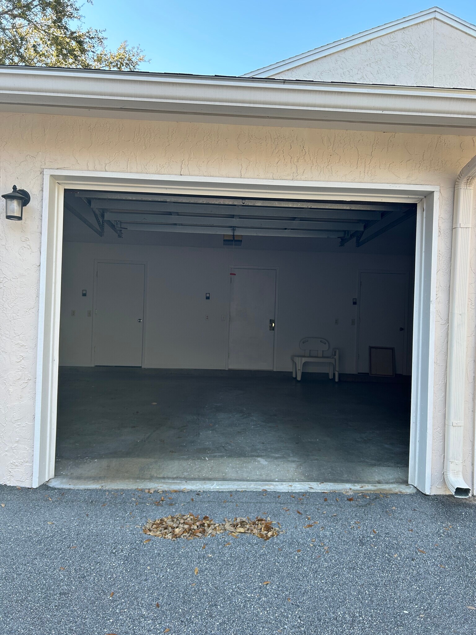Building Photo - 13715 Richmond Park Dr N