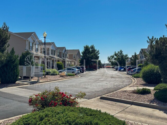 Building Photo - Fountain Fort Carson Townhome