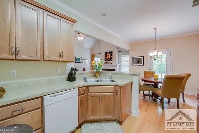 Building Photo - 1190 Brookshire Dr