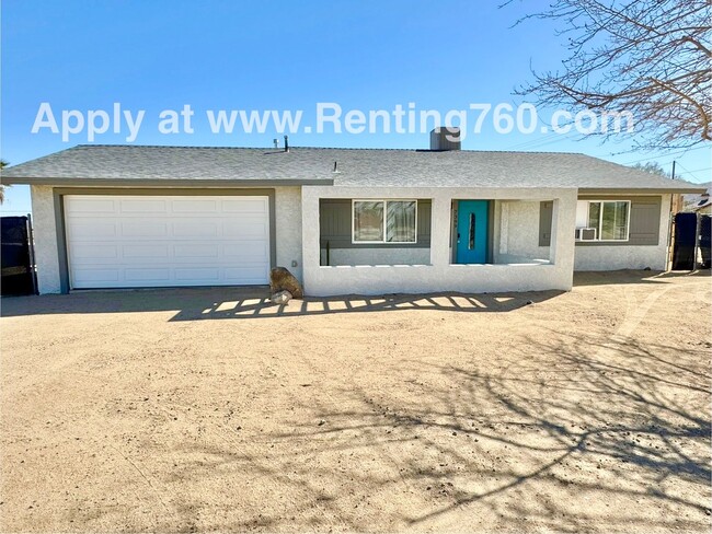 Building Photo - Newly Remodeled/Updated 3 bedroom 2 bathro...