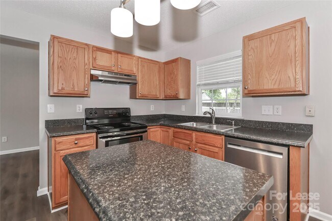 Building Photo - 109 Pleasant Grove Ln