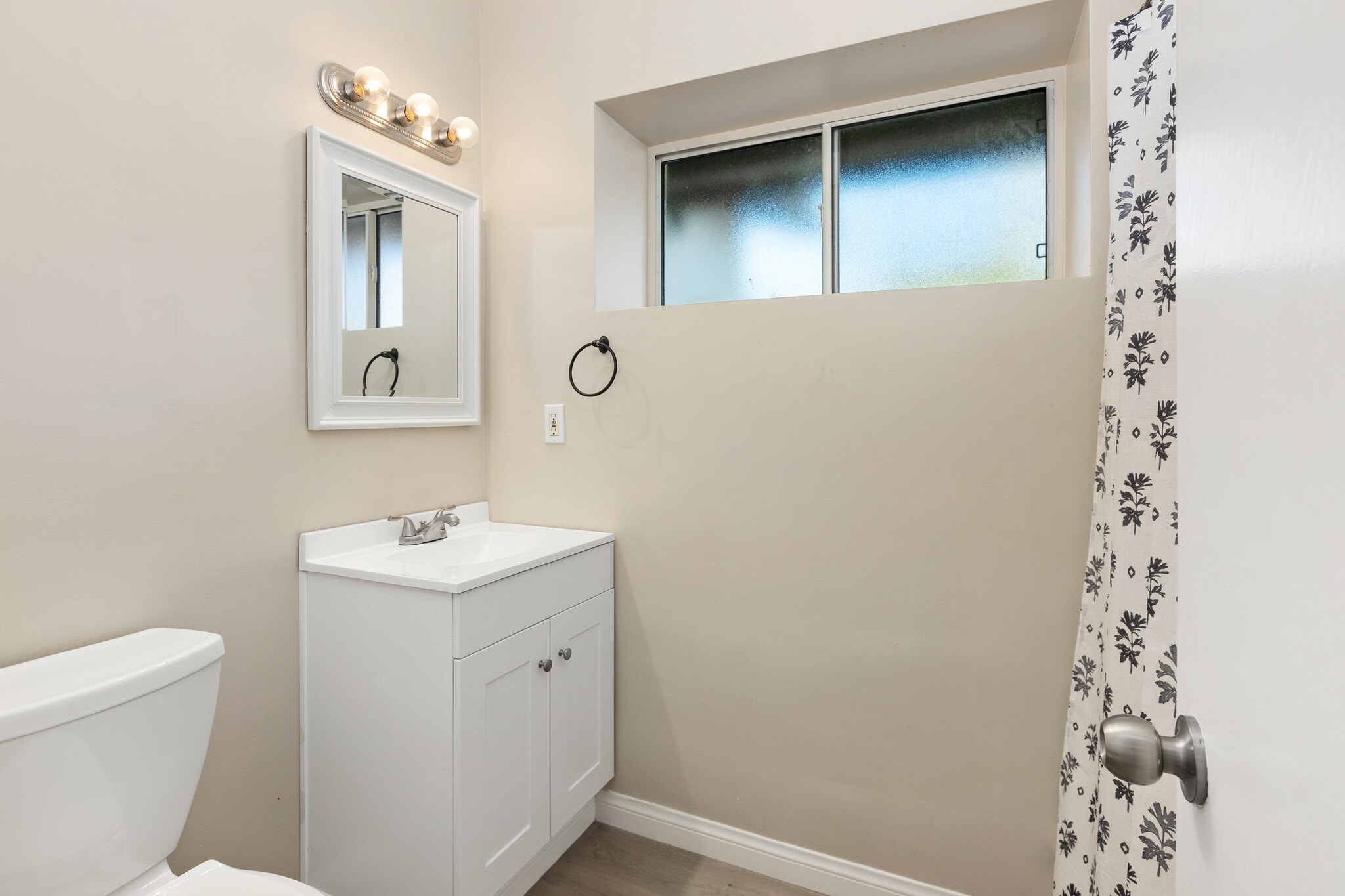 Building Photo - 7741 High St