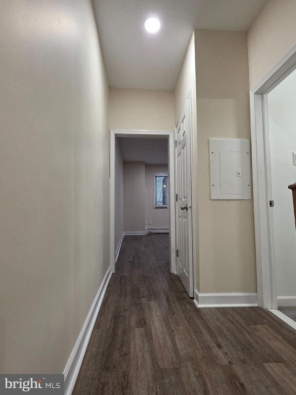 Building Photo - 2715 E Ontario St