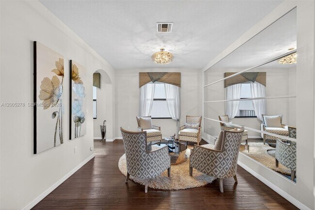 Building Photo - 19278 NE 6th Ave