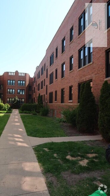Building Photo - 5018 N Lincoln Ave