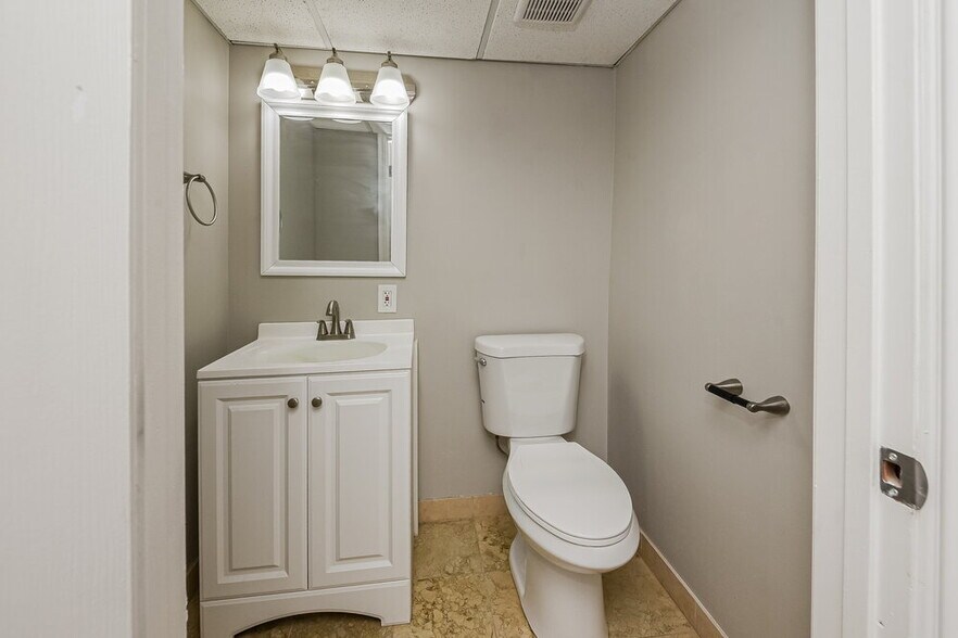 Building Photo - 11274 Scobey Cir