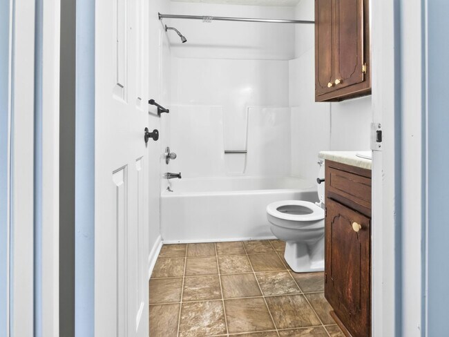 Building Photo - 6209 Friar Tuck Dr NW