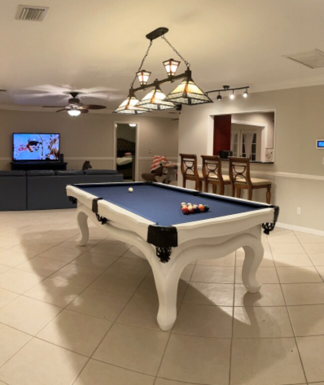 Building Photo - 6816 Osborne Dr