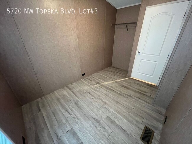 Building Photo - 5720 NW Topeka Blvd