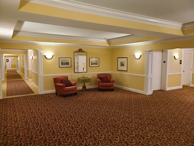 Common Area - 8535 Veterans Hwy