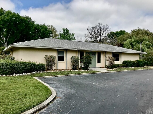 Building Photo - 4885 Rilma Ave