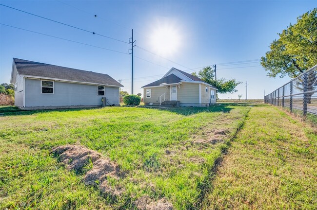 Building Photo - 3275 FM428