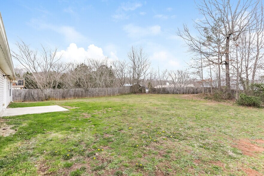 Building Photo - 45 Weldon Pl