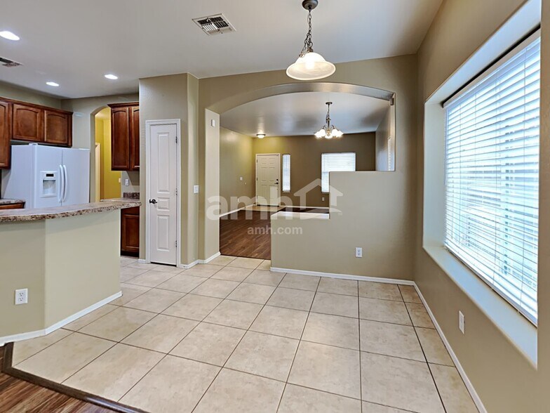 Building Photo - 11709 W Jefferson St