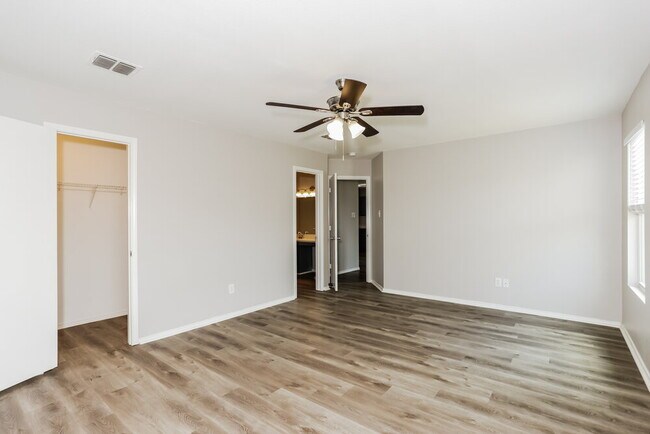 Building Photo - 9104 Old Clydesdale Dr